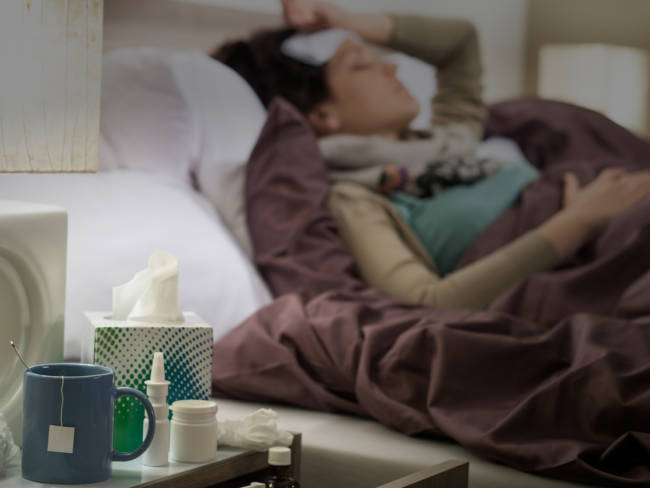 Grippeerkrankungen können das Gehirn längerfristig schädigen.