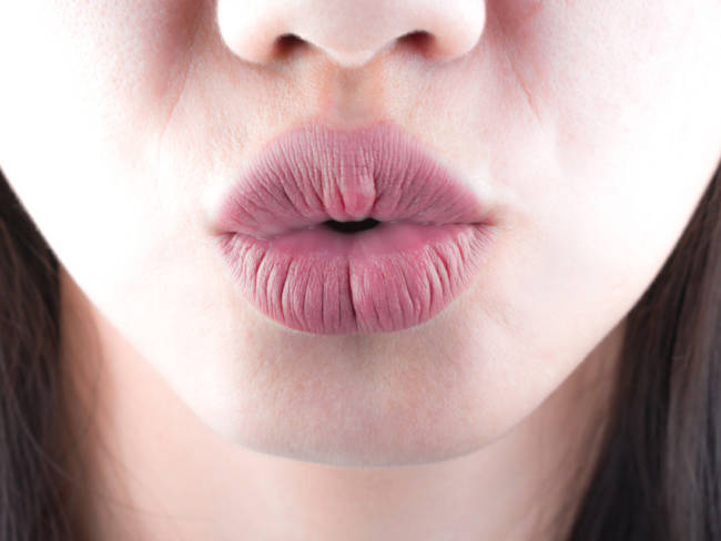 Lip Glue Challenge: Bitte nicht nachmachen