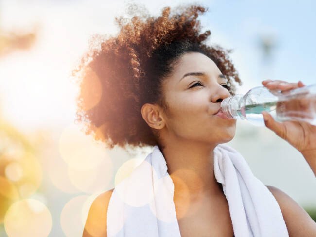 Mehr Wasser trinken: 7 Tipps